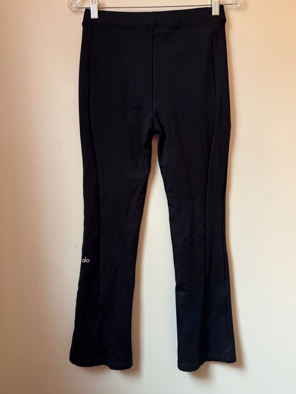ALO Yoga Black Boot-Cut Flare Pull-On Pants - Picture 6 of 10
